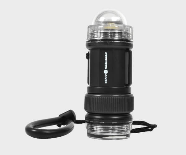 Underwater dive strobe light for surface signalling